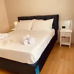 Lacasaconruscello Apartamento *